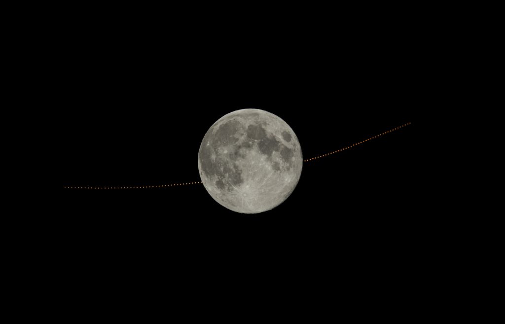 Luna Llena y Marte Llena: Un Espectáculo Celestial